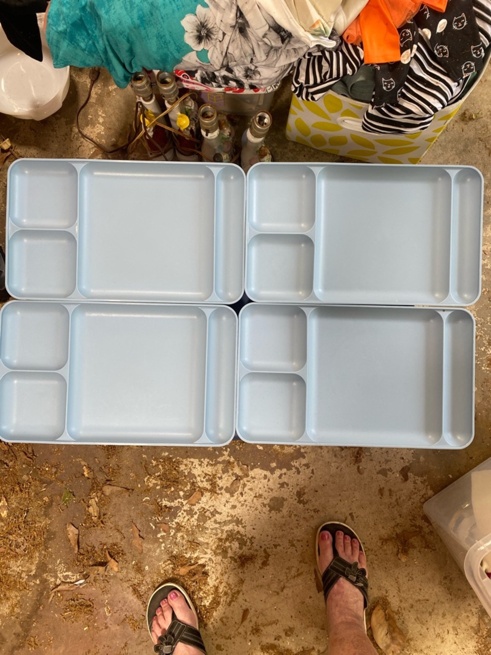 Tupperware Williamsburg Blue Compartment Tray - 4 Trays